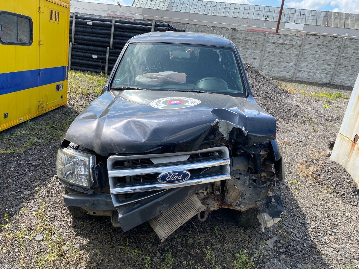 FORD RANGER 2,5 TDCi 4x4 , havarovaný