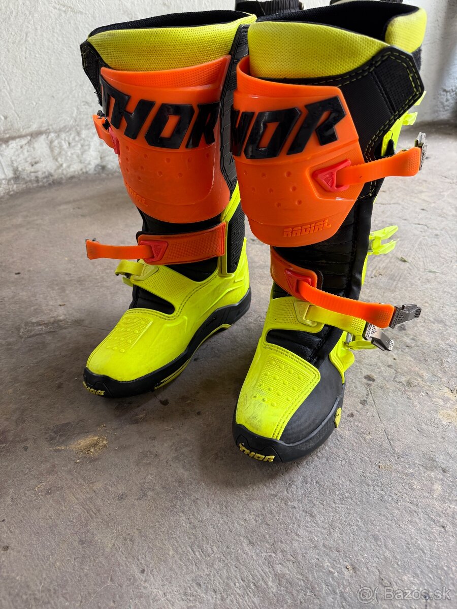 Motocrossové čižmy Thor Radial
