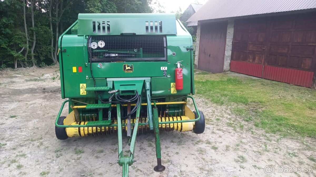 Balikovač JOHN DEERE 572