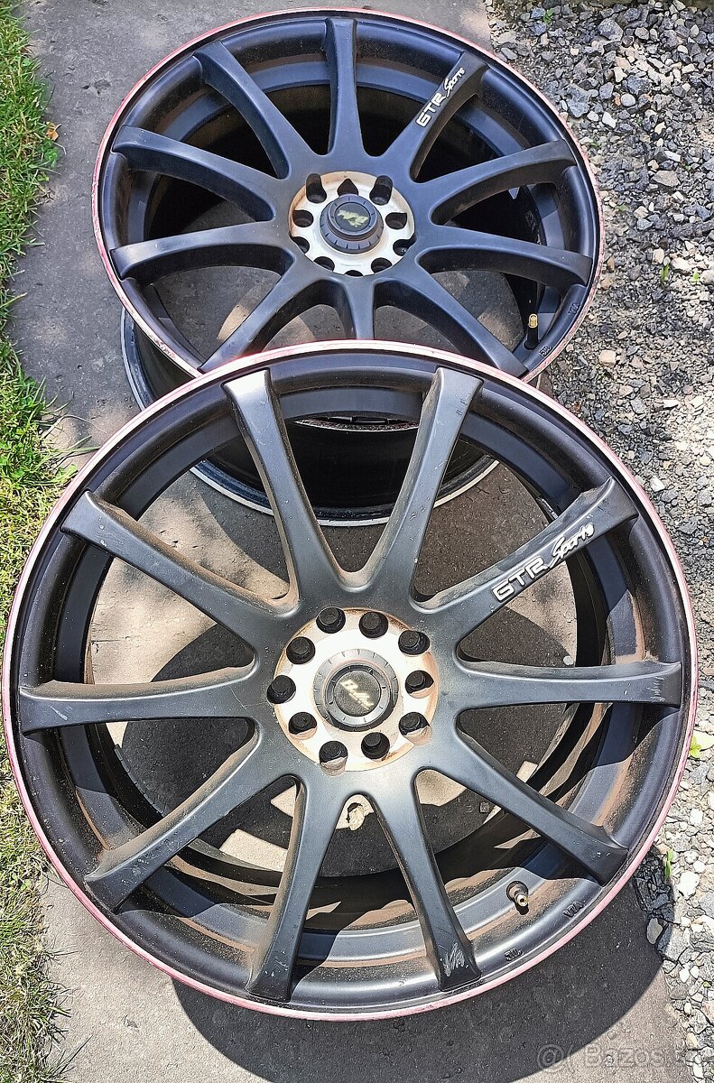 4x100 r18