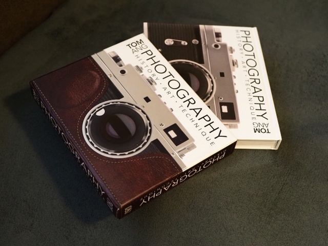 Photography A Visual Companion - Tom ANG