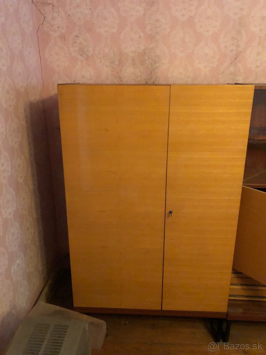 obývačkové skrine