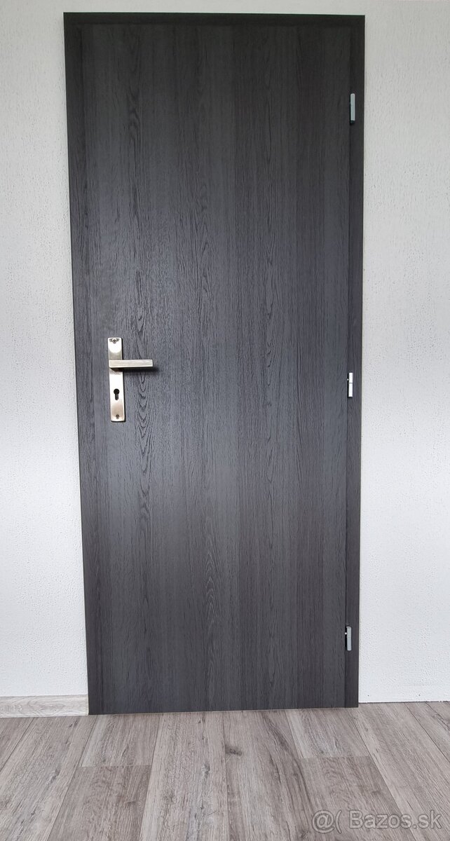 Dvere 70tky PRAVE