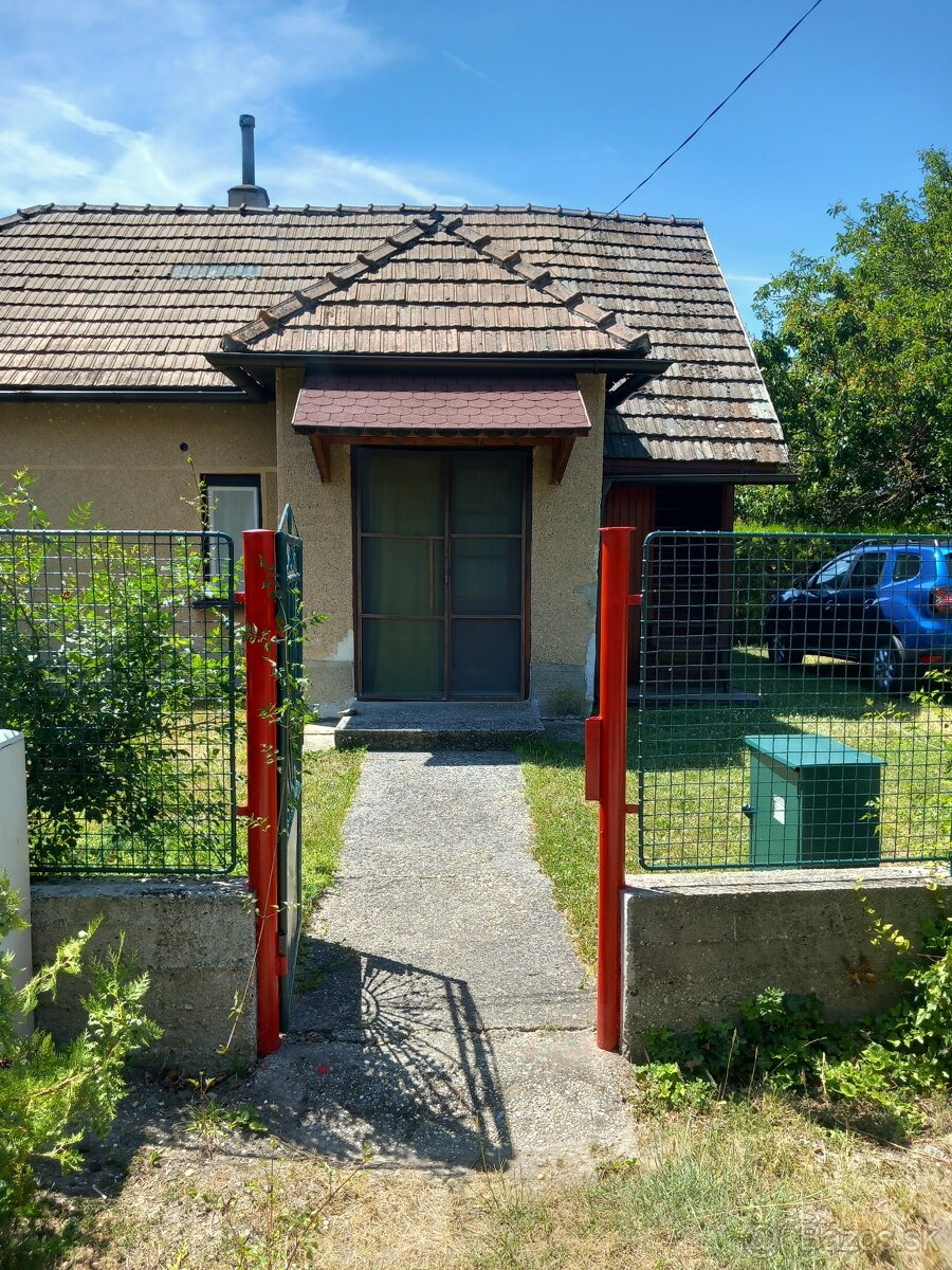 na predaj chalupa v tichom prostredí
