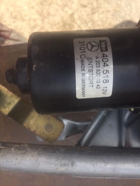 motorček stieračov mercedes W203 ,, A 203 820 03 42