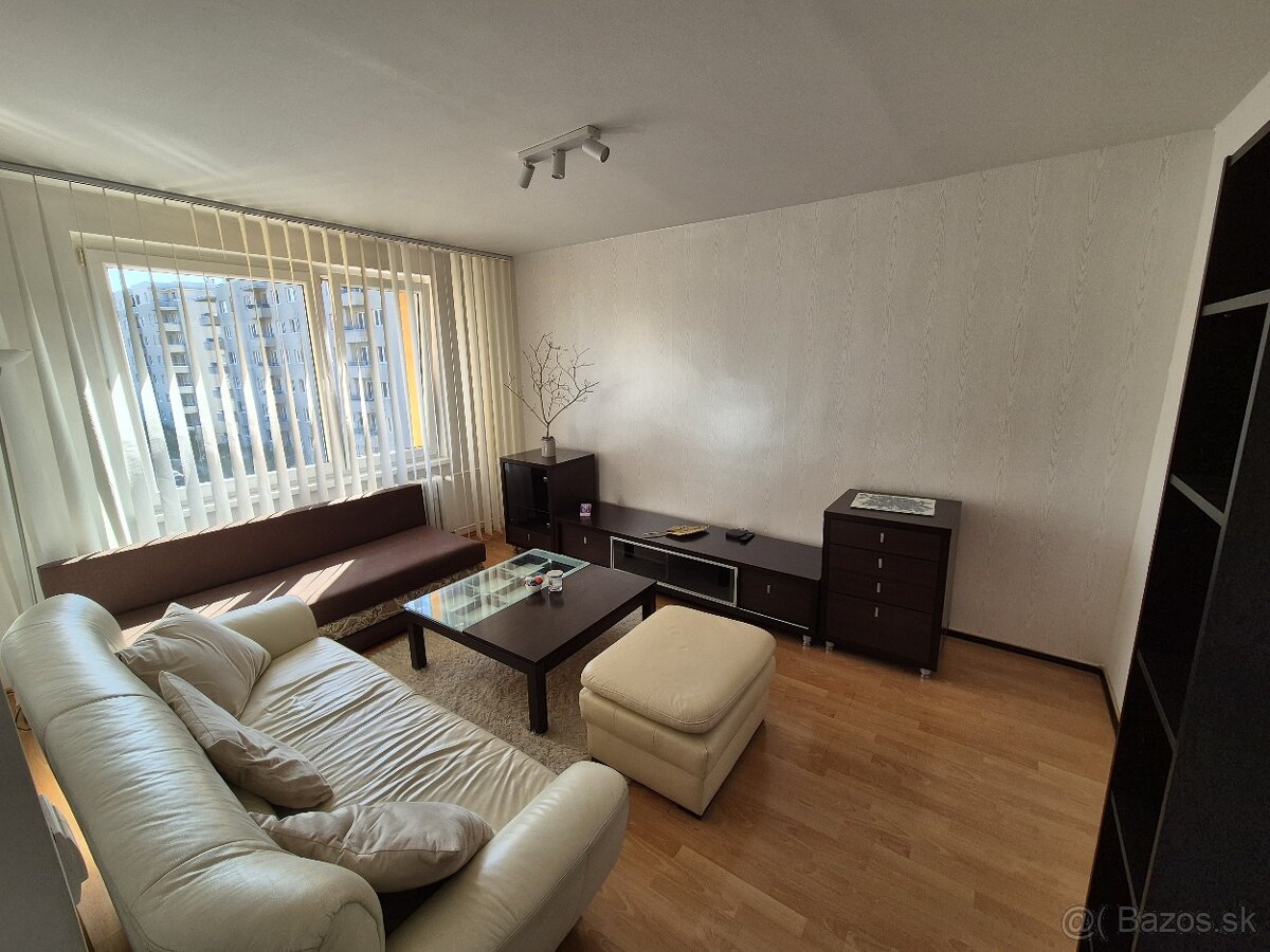 Voľný od Septembra - 2-izbový byt / 63 m2 / - Žilina