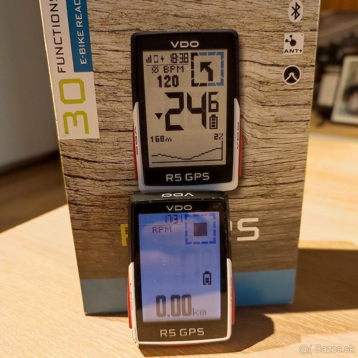 GPS VDO R5 + držiaky