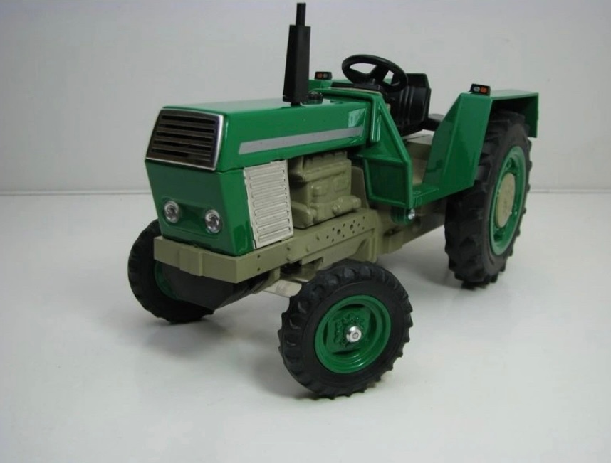 Retro traktor KDN Zetor