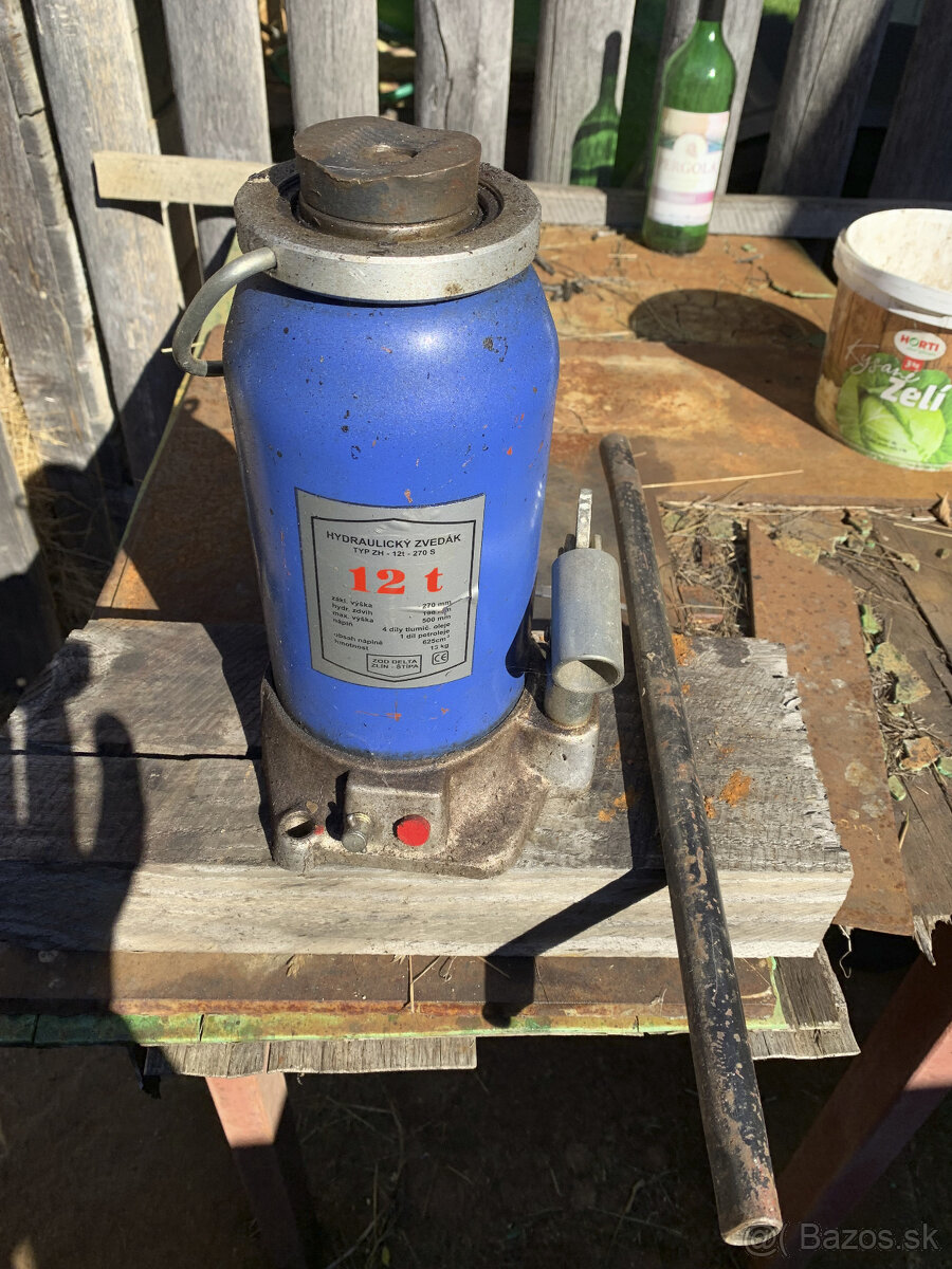 Zdvihak 12t