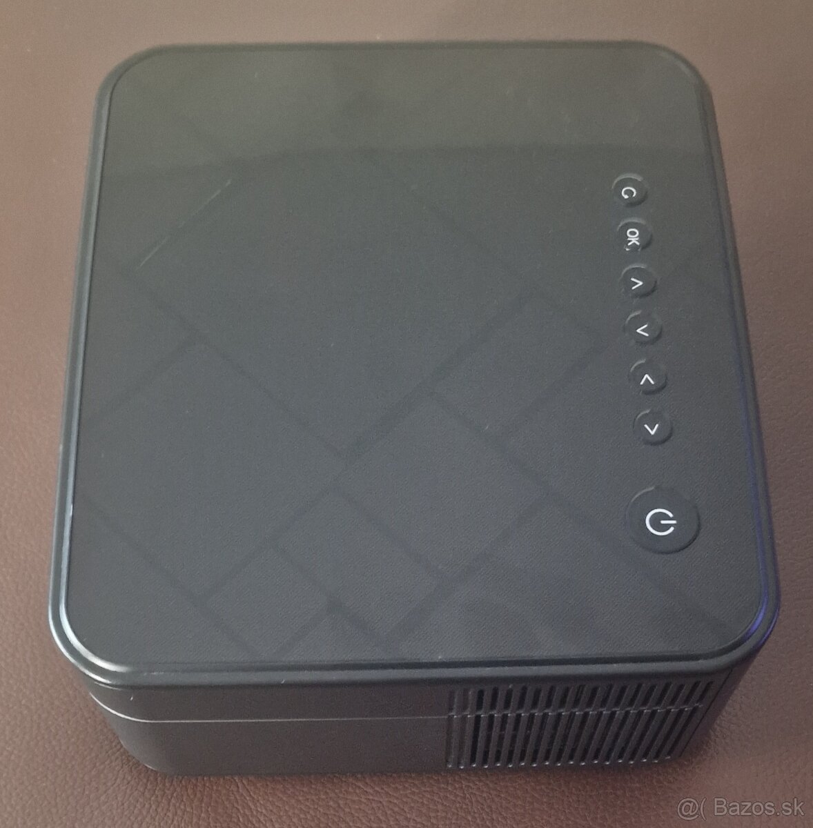 LCD Projektor Surewheel SW10