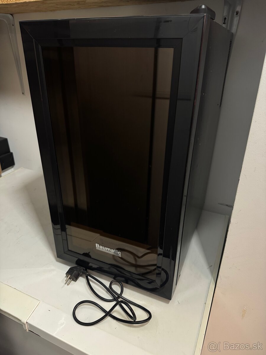 PREDÁM VINOTÉKU  BOUMATIC