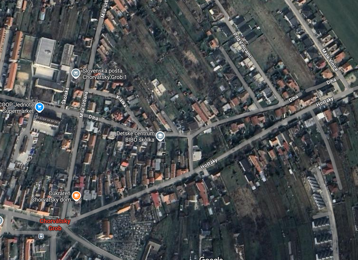 Slnečný pozemok na RD + dvojdom 600+113 m2, Chorvátsky Grob