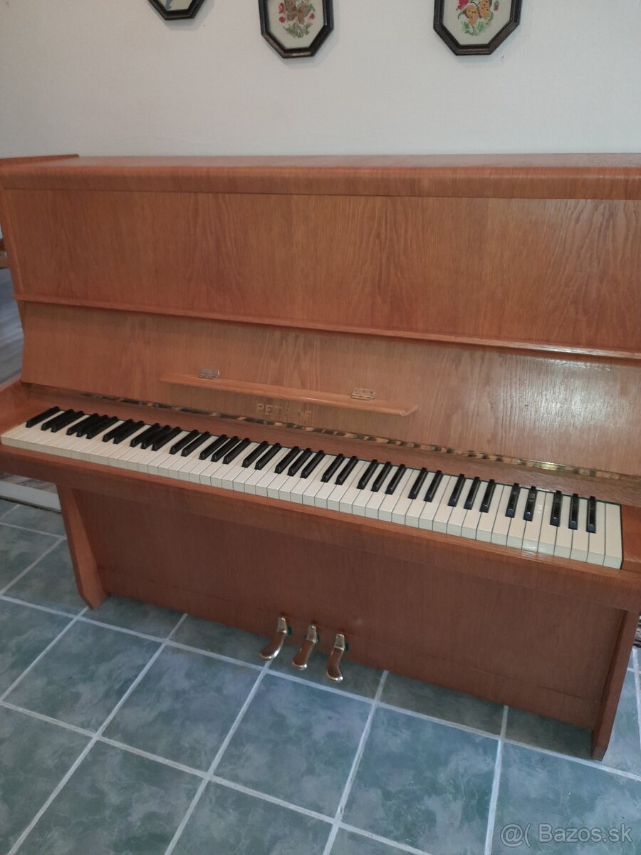 Predám pianíno Petrof Opera