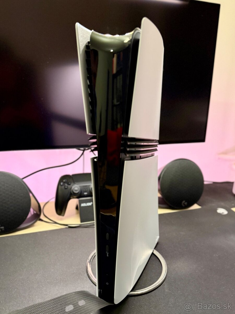 PlayStation 5 Pro v záruke +Vertical Stand + Prachový filter