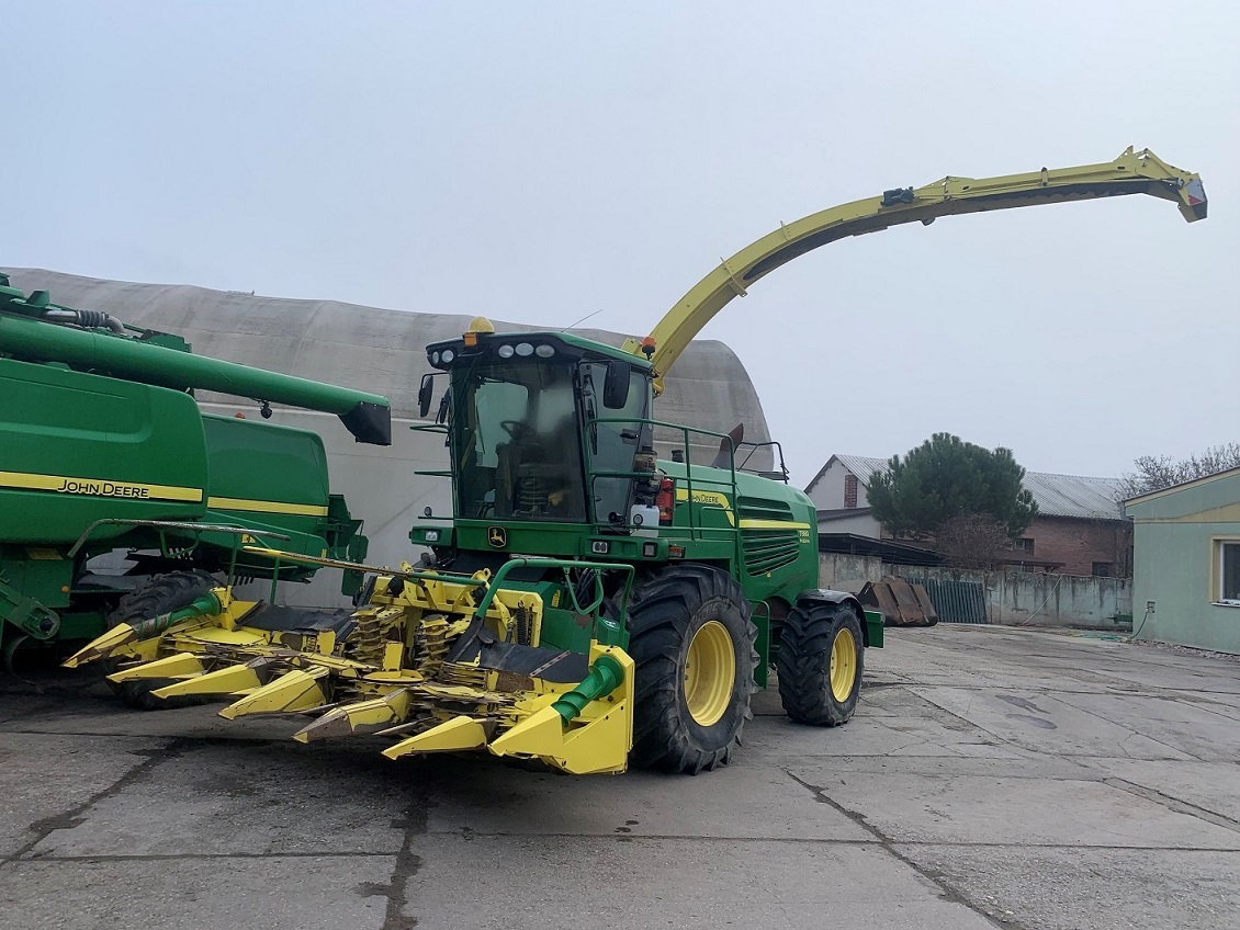John Deere 7380