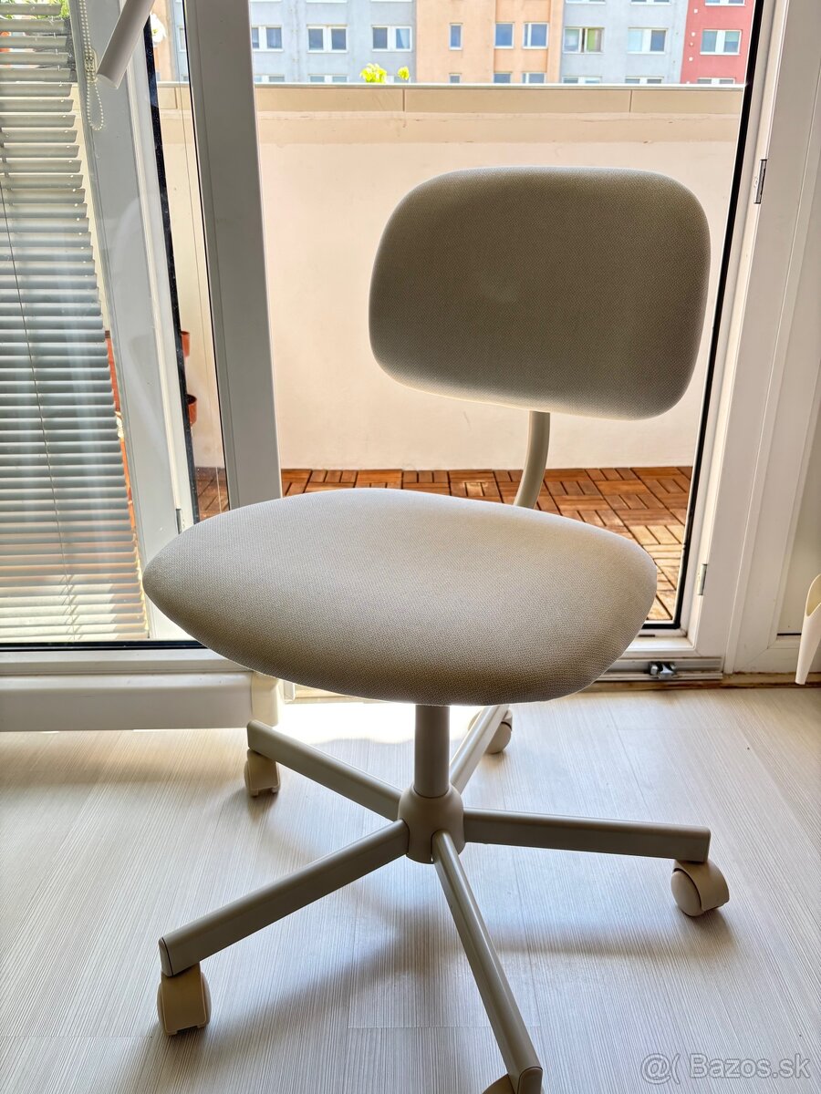 Stolička IKEA