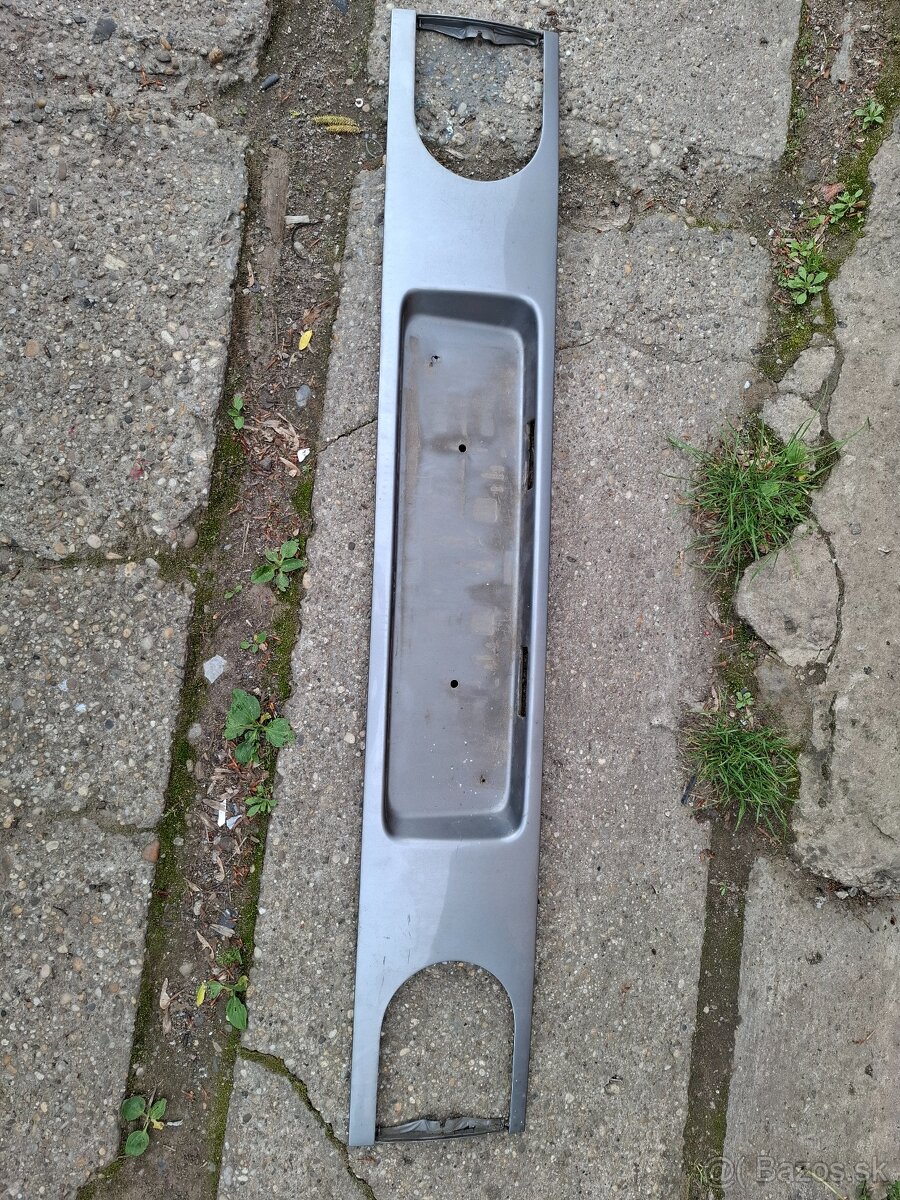 Zadný Plast sharan Cena 20eur