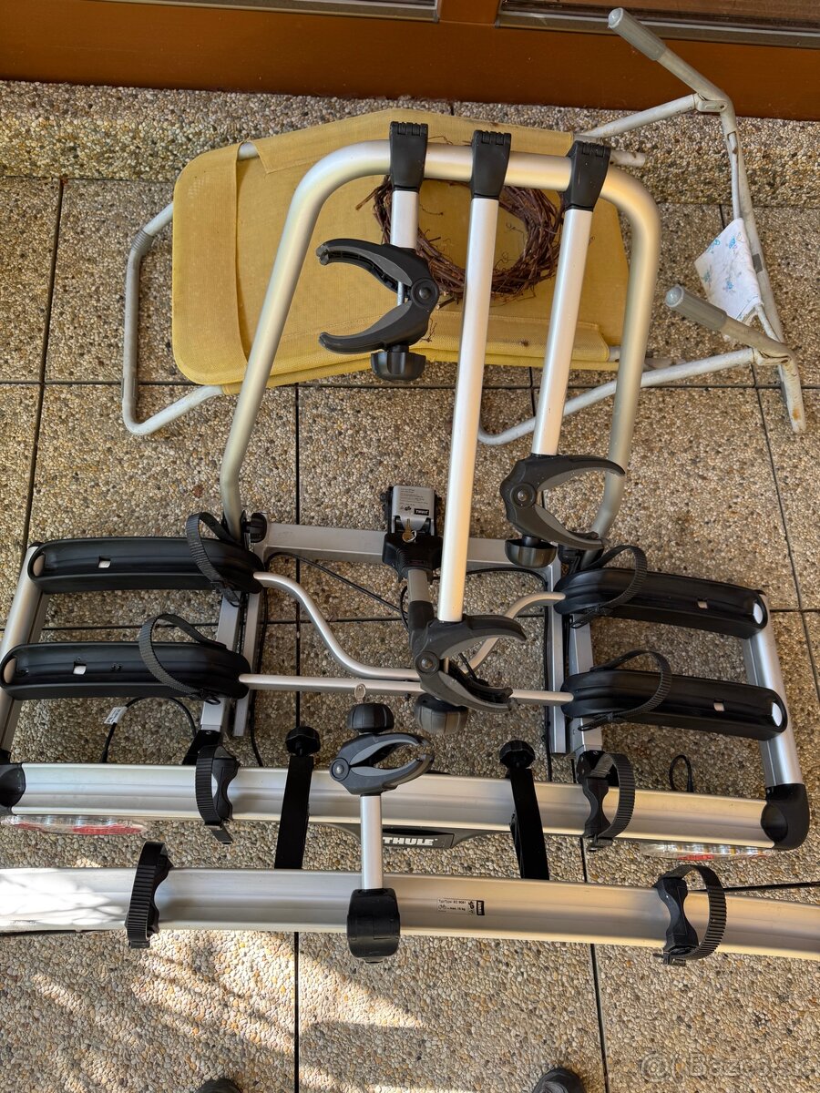 Thule nosič 4-bicyklov na ťažné