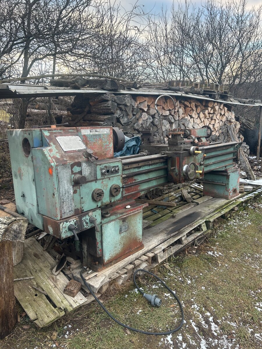 sústruh SU 40