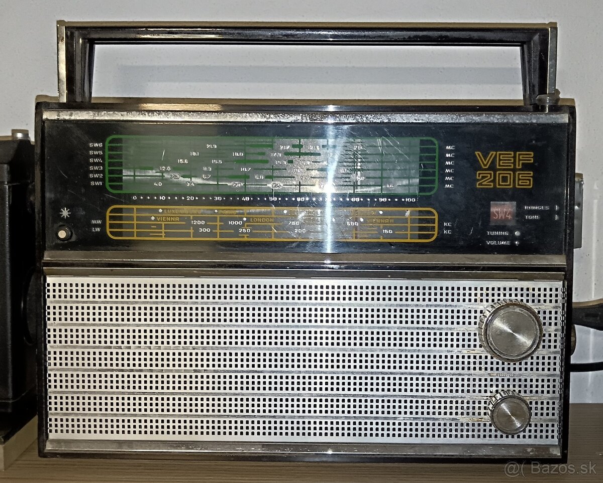 Staré rádio VEF