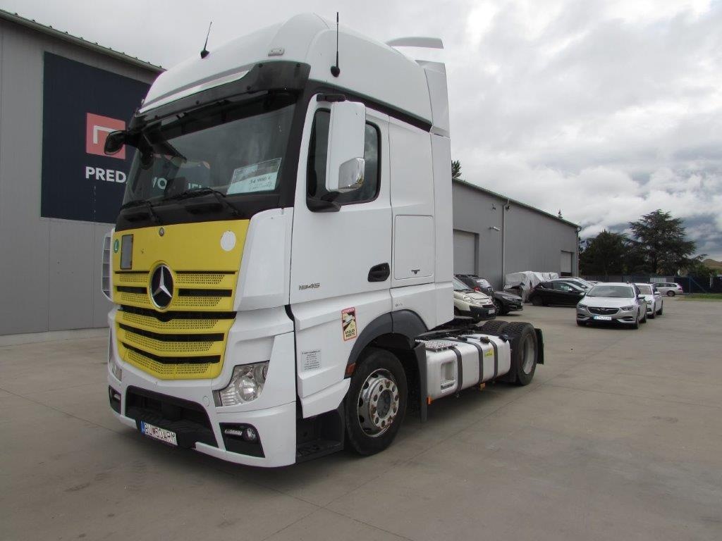 ťahač MERCEDES BENZ Actros 1845 Mega BL-504RM
