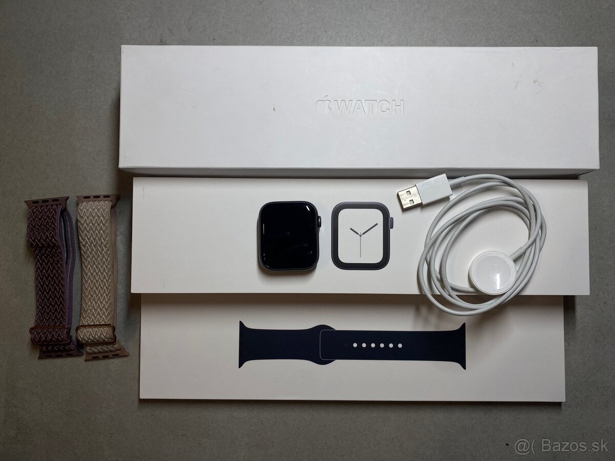Apple Watch Series 4 44mm GPS + Cellular, +remienky