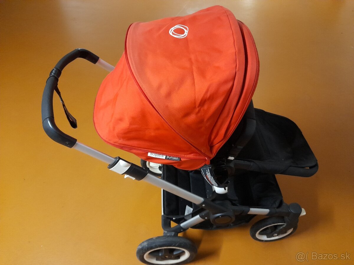 Kocik Bugaboo po jednom dietati