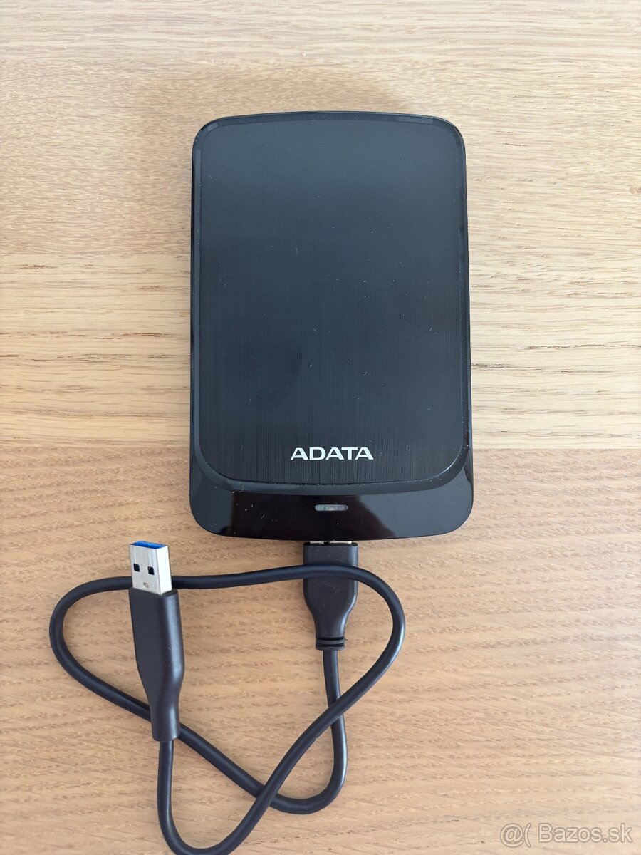 Externý disk ADATA 1TB čierný