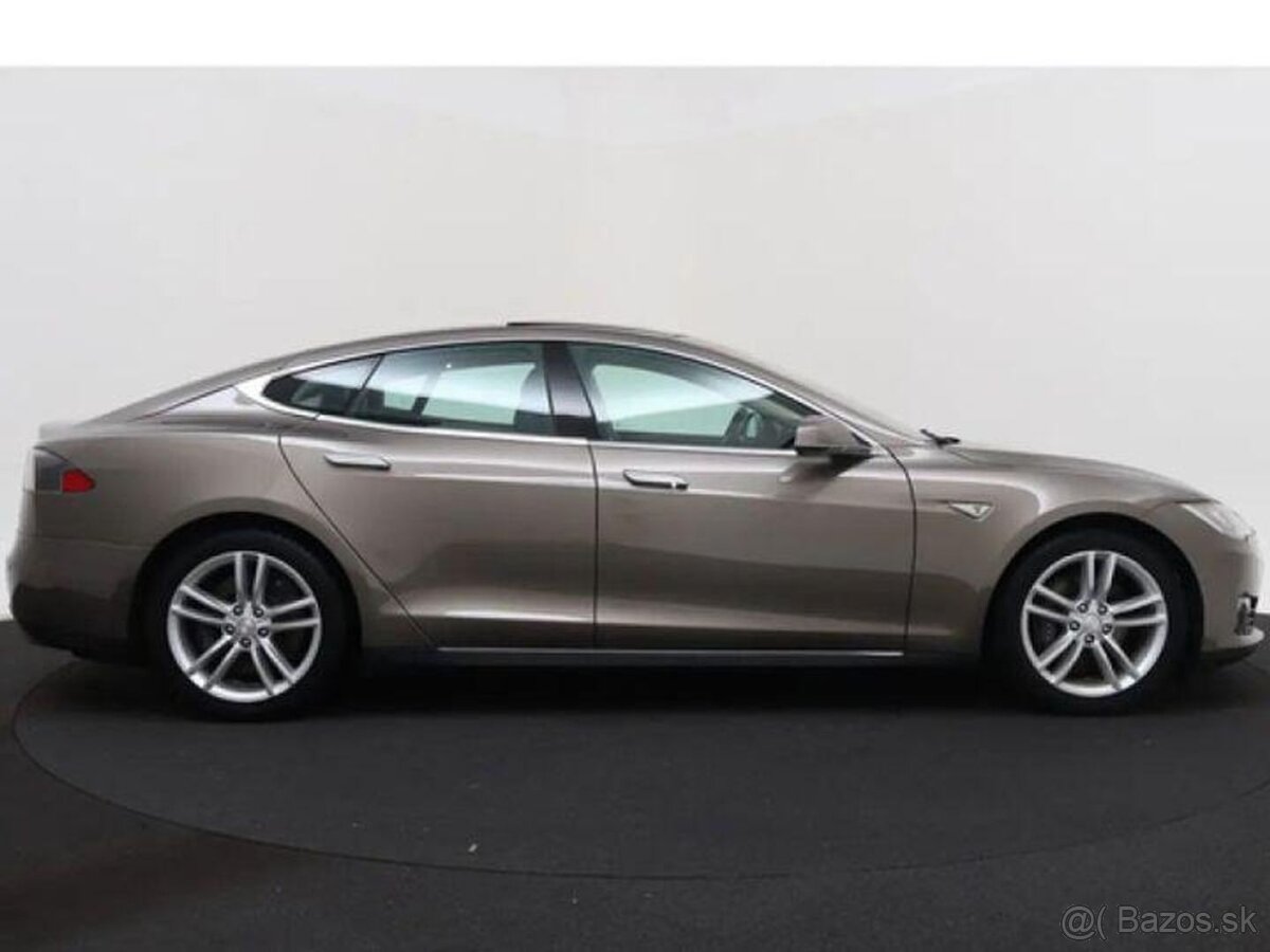 Tesla Model S 85D 4x4