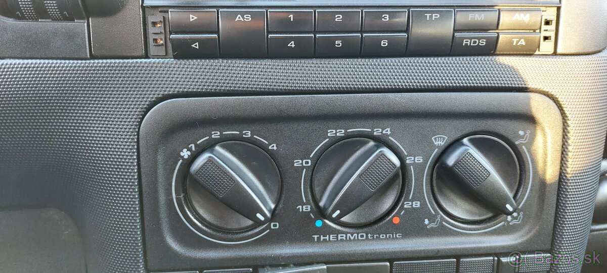 Predám krytku ovládania man.klímy Golf3