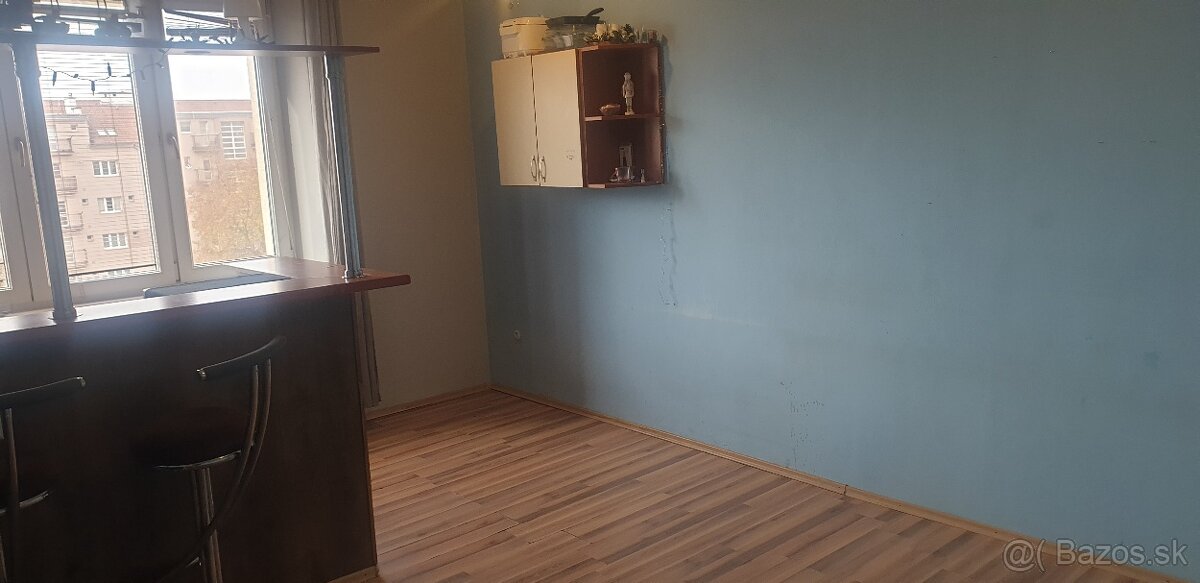 Ponùkame na prenàjom 1,5 izbový byt Košice v Starom Meste