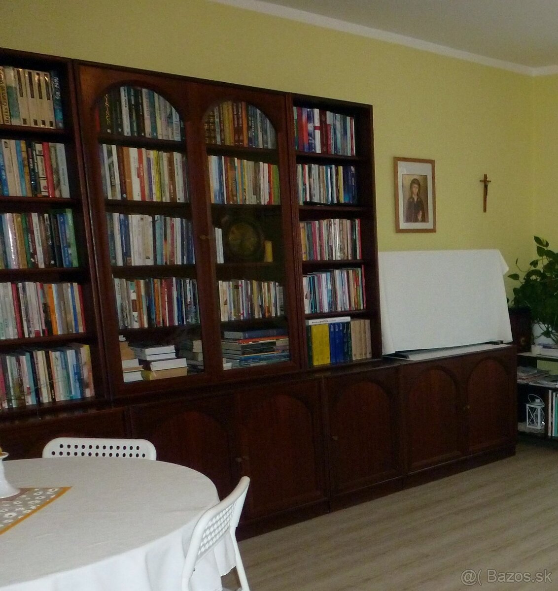 Predám zachovalú obývaciu stenu