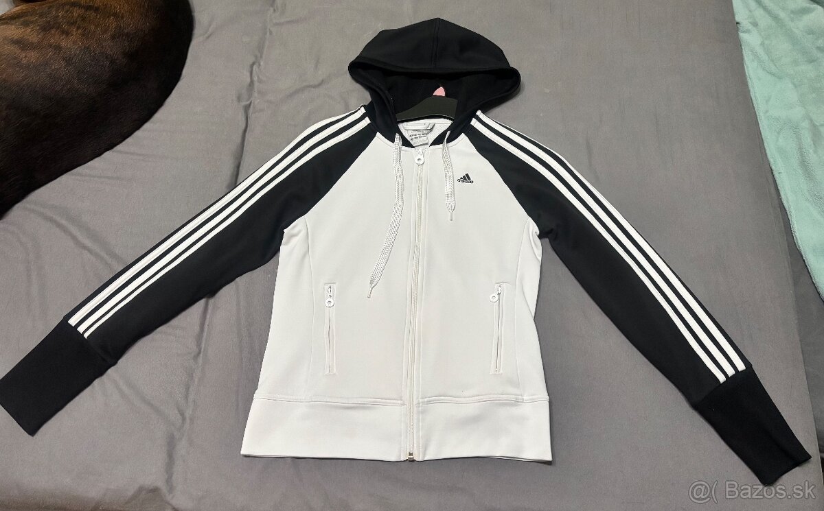 Damska Adidas mikina velkost 38