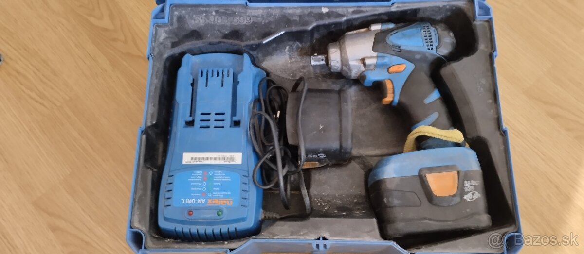 Rázová utahovačka