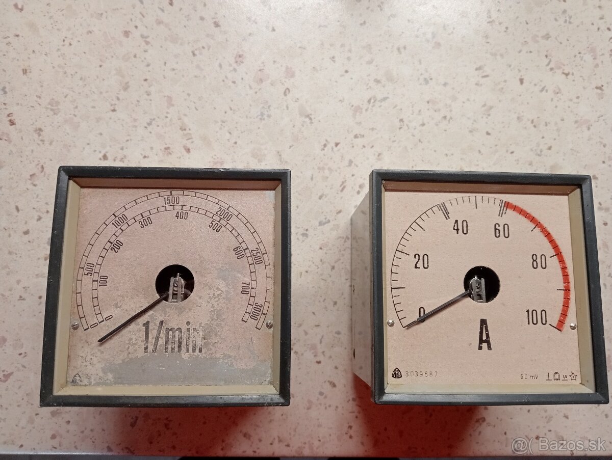 Budíky na elektroskriñu