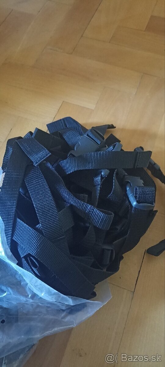 Galantéria - remienky s plastovými sponami