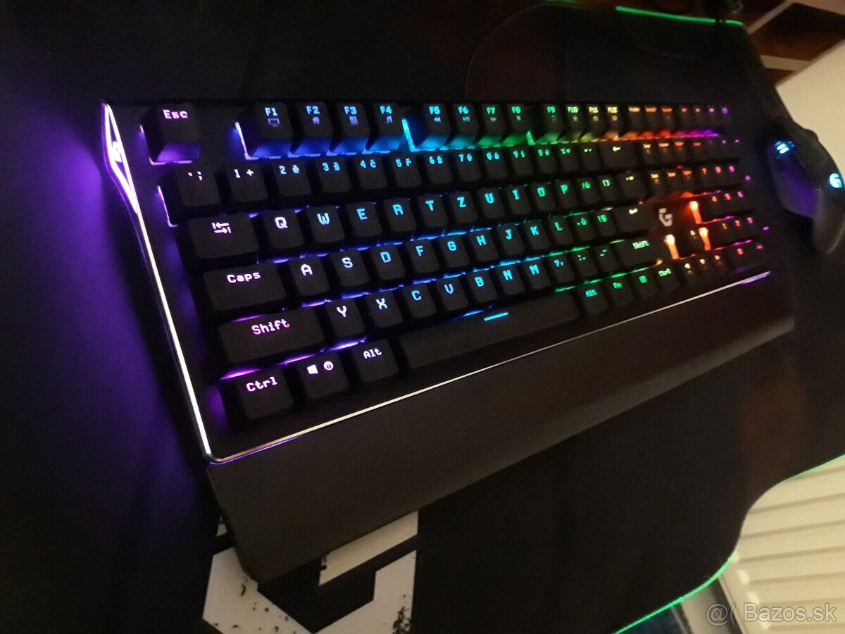 Herni Mechanická Klávesnice CZC GK 600