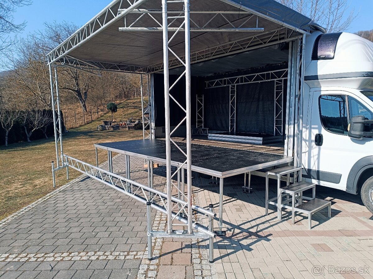 Pojazdné pódium