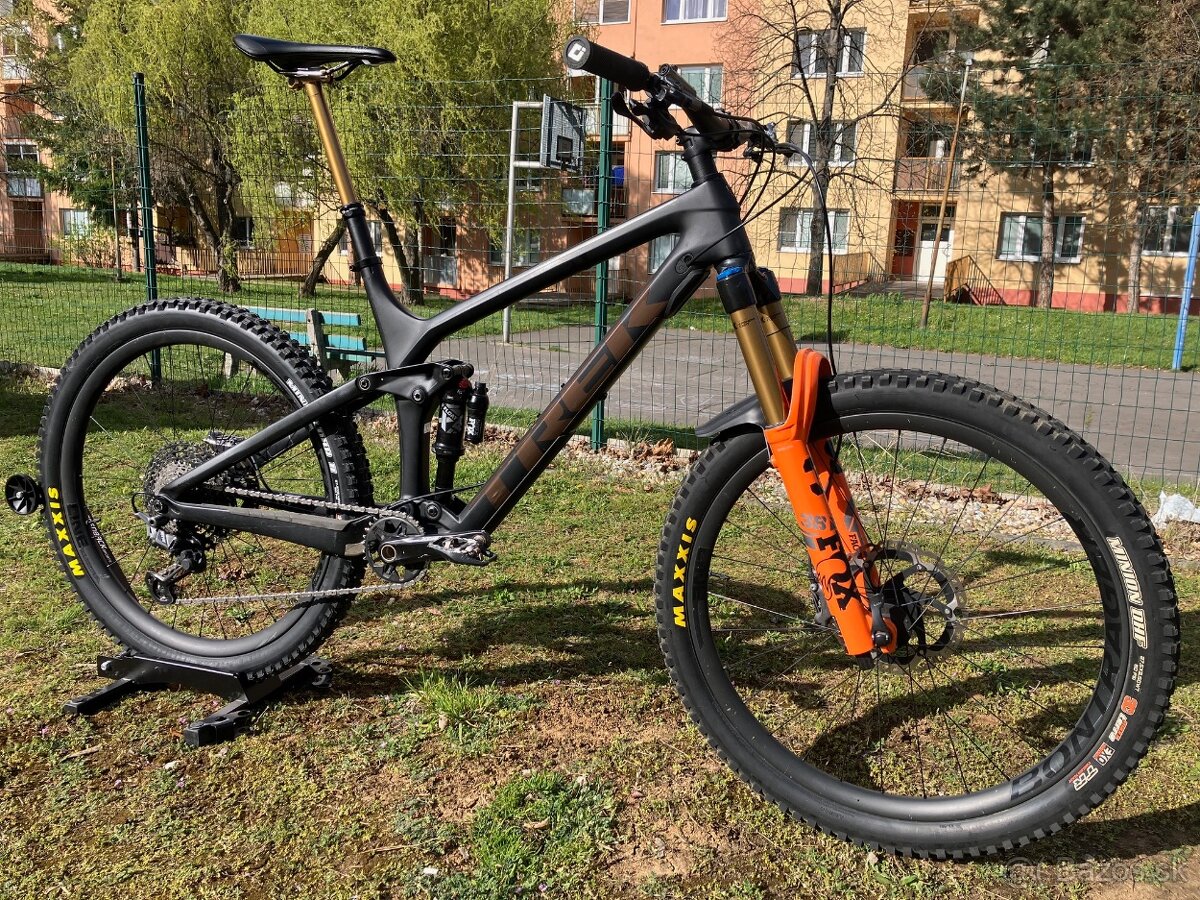 TREK REMEDY CARBON 27,5 velkosť L
