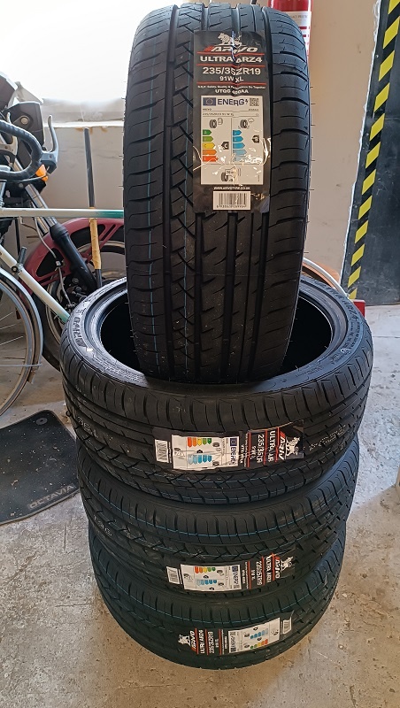 235/35 R19 letné DOT 2024 Arivo