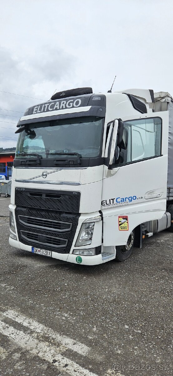 Ťahač Volvo fh500 Mega, Lowdeck