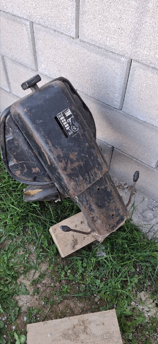 Sedacka zetor
