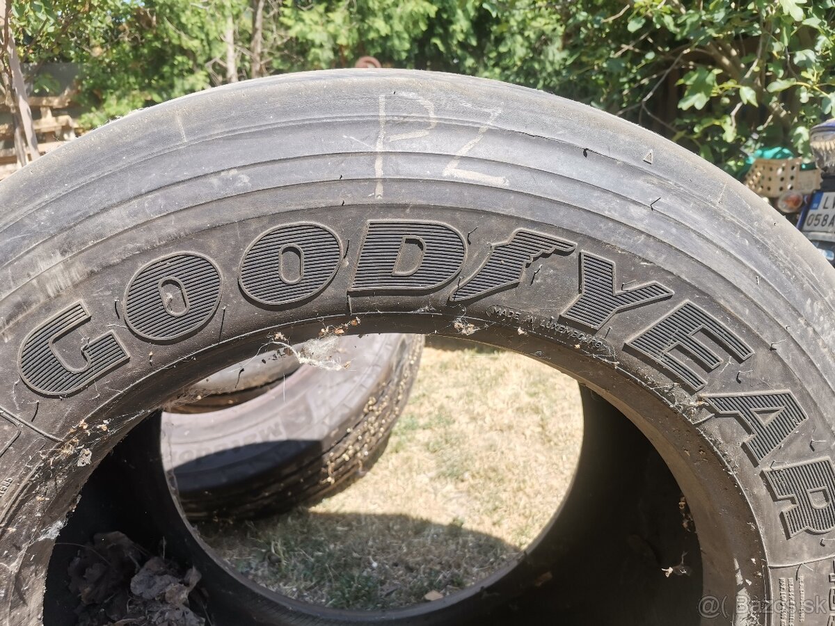PREDÁM pneumatiku Goodyear 455 40 R22,5