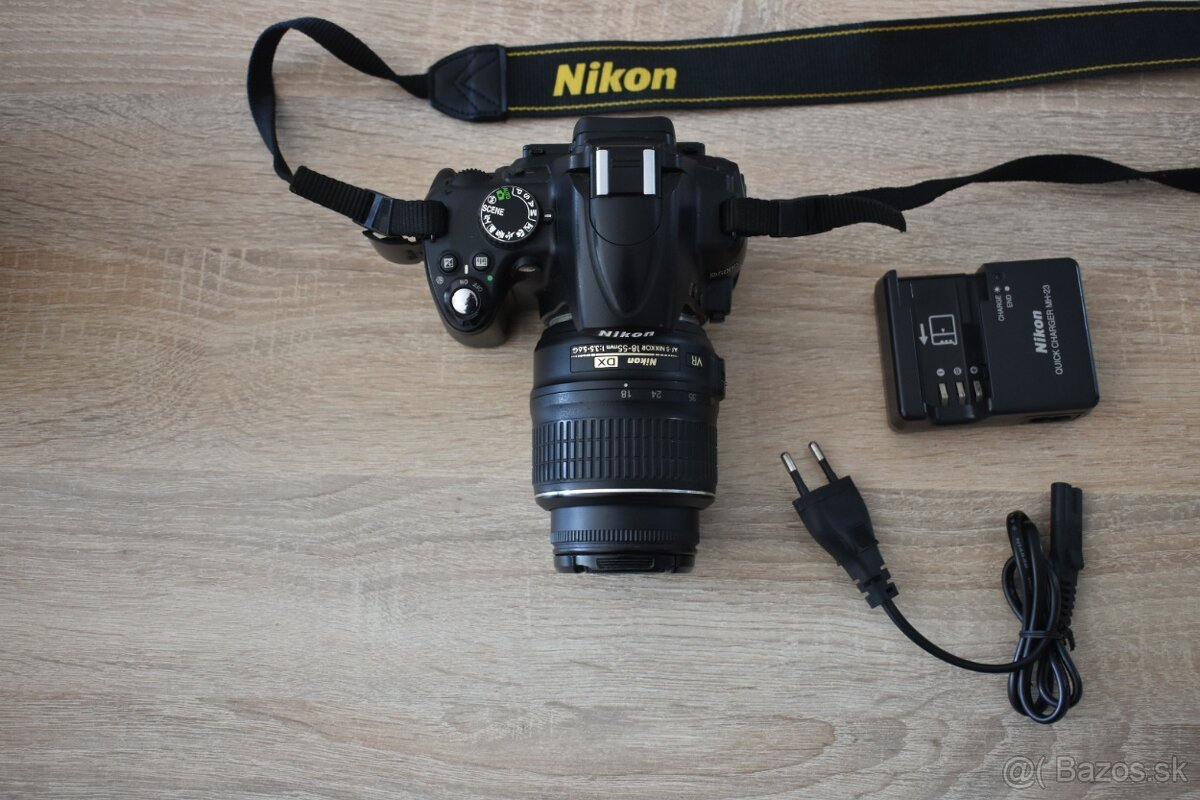 Nikon D5000 + DX 18–55mm VR – málo používaný foto set