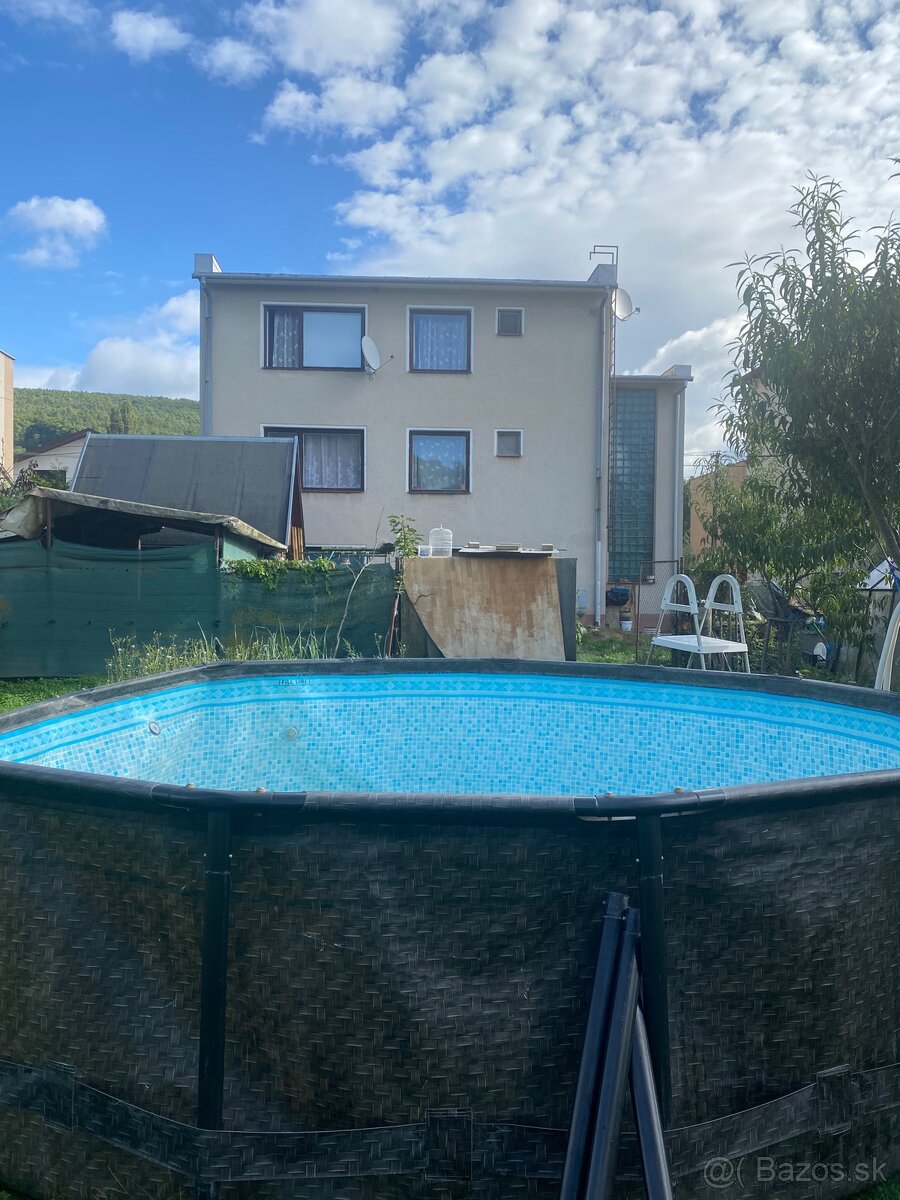 Ponúkam na predaj RD v Dolnej Súčí.