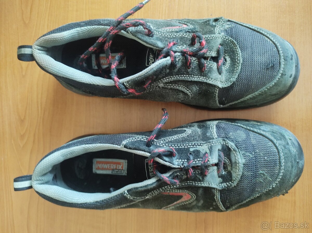 {31} Pracovná bezpečnostná obuv