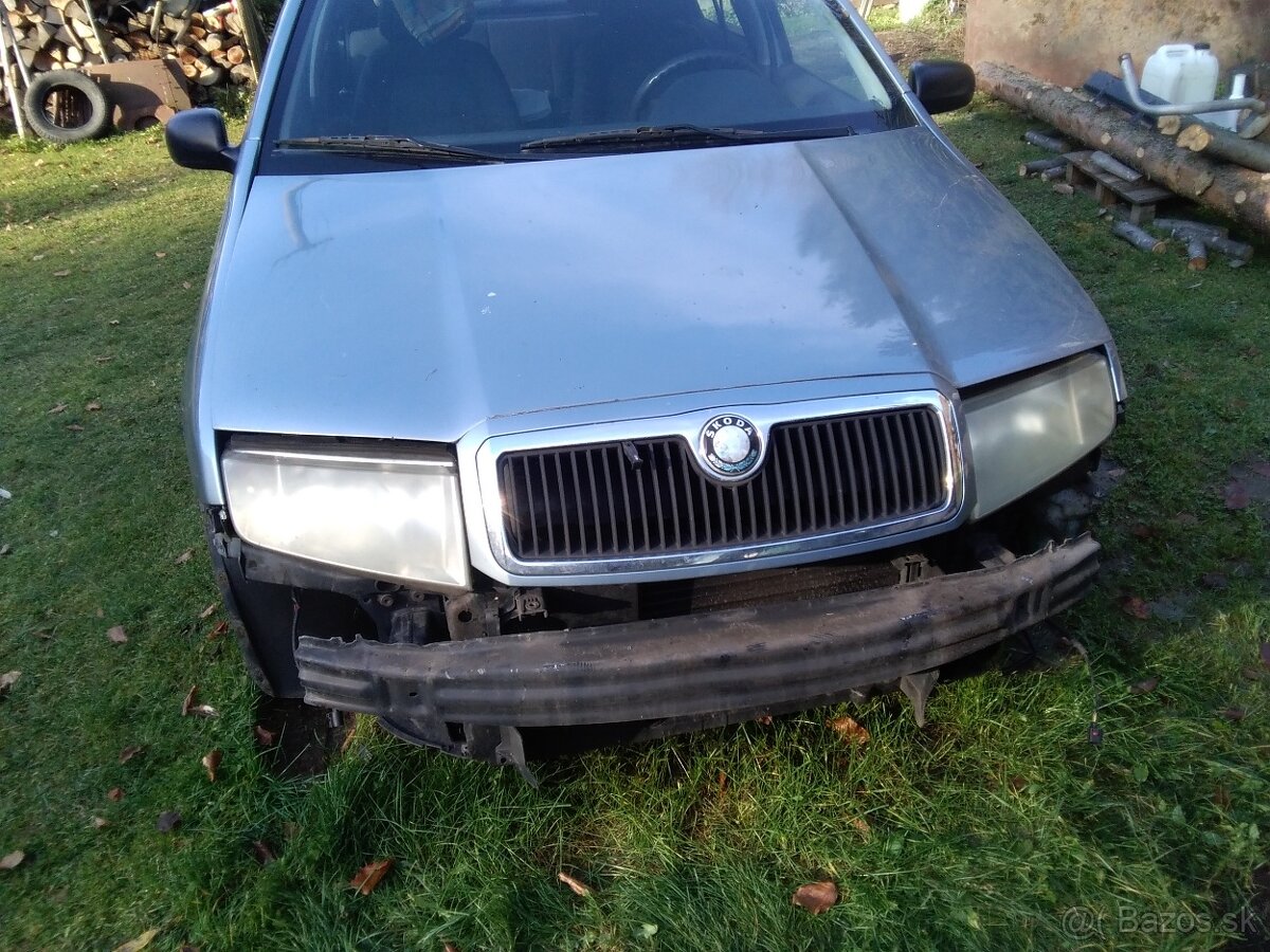 Predná kapota skoda Fabia 1