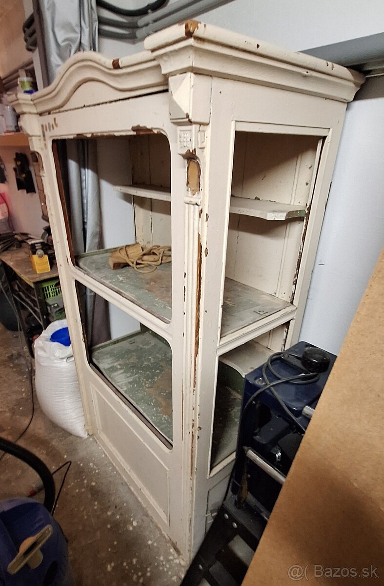 Vitrína historizmus