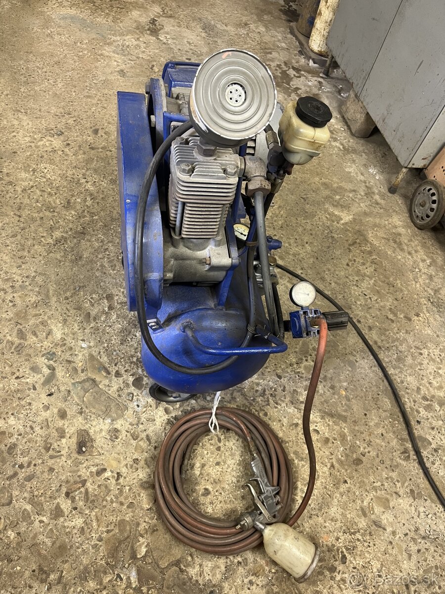 Vzduchový kompresor