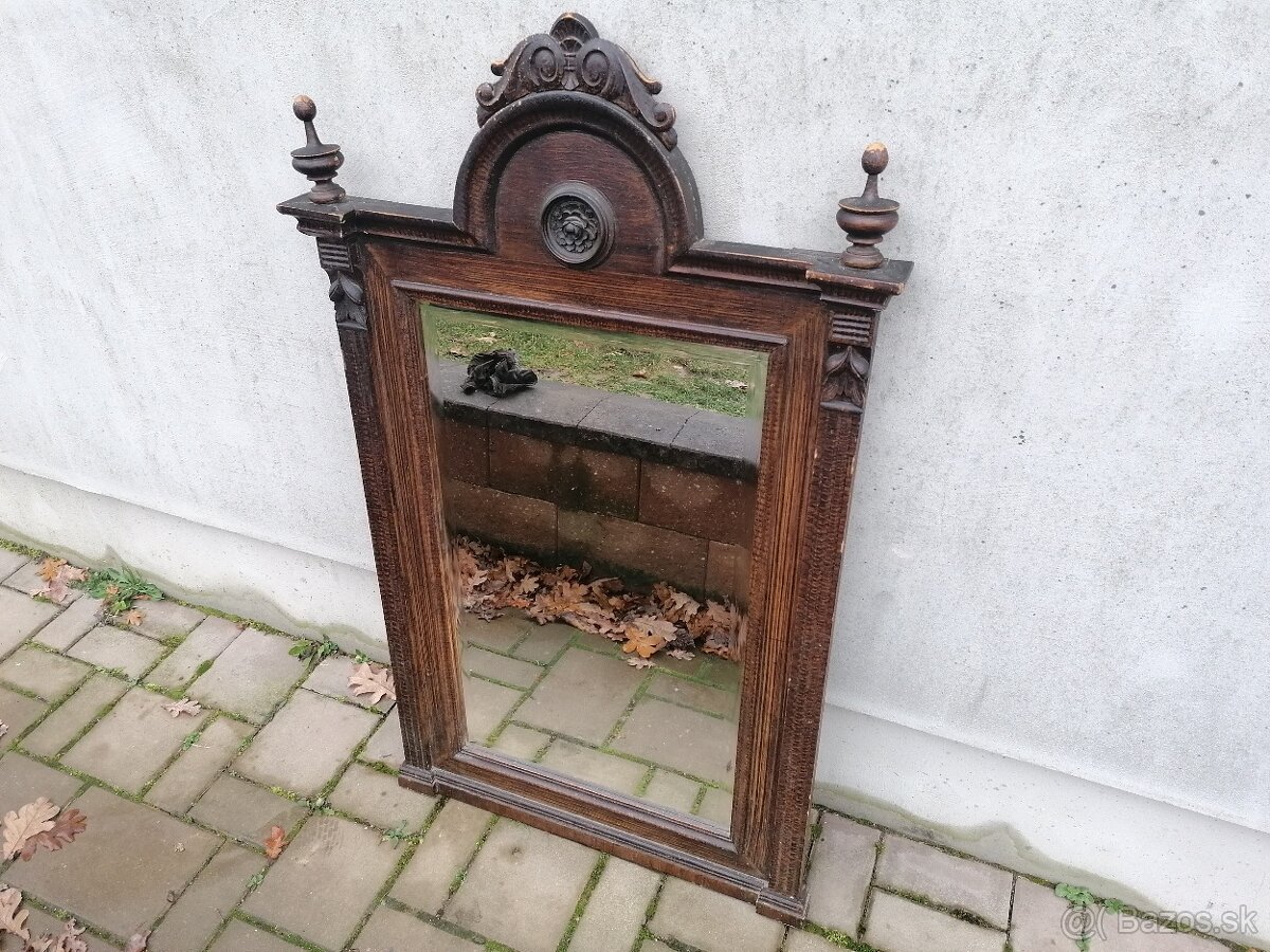 Predám starožitné drevené zrkadlo